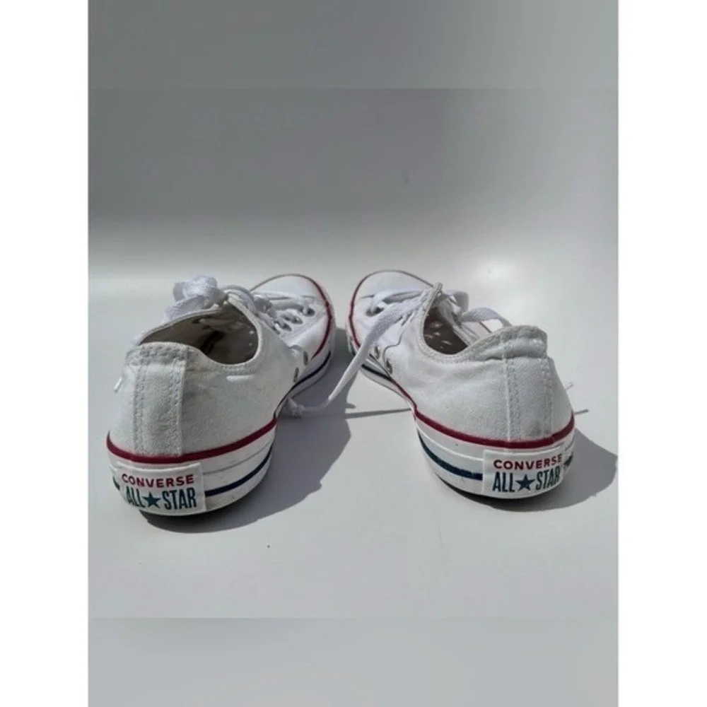 Converse All Stars Low-Top Canvas Sneakers White 9 Chucks Chuck Taylor Capsule